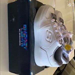 NEW! Sketchers Energy Lights